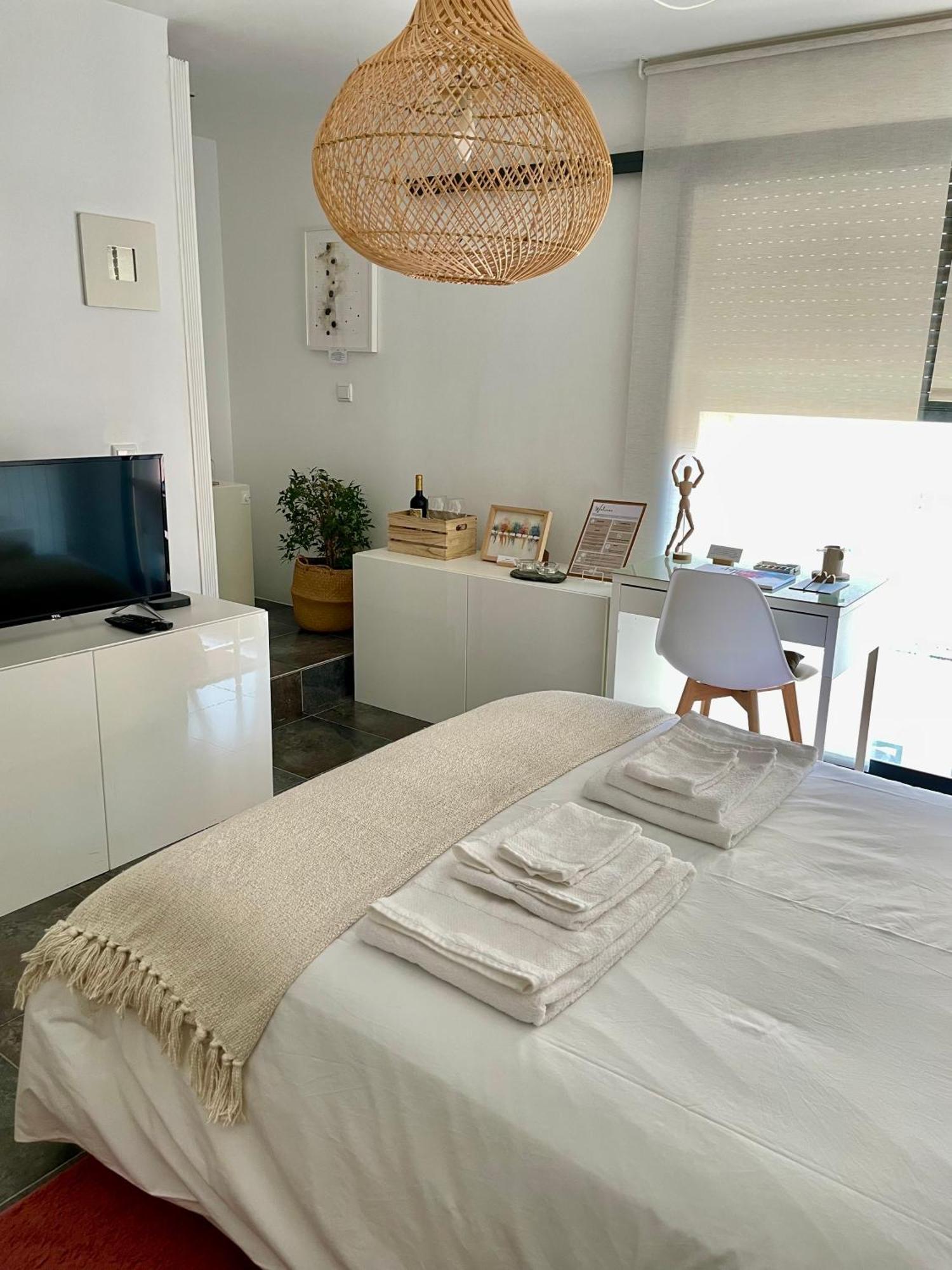 Campo De Ourique - Art And Comfort Guest house Lisbon